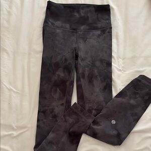 Black and Gray Patterned Lululemon Wunder Train Leggings